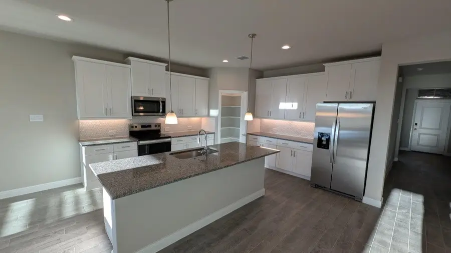 1253 Beltway Lane, Granbury, TX 76048 - Image #2