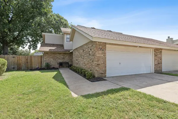 105 Yorkshire Court, Euless, TX 76040