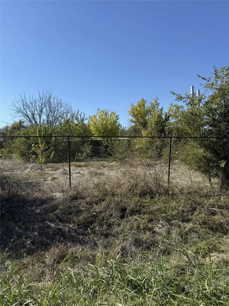 18050 Bruno Road, Justin, TX 76247 - Image #3