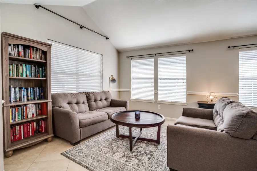 5413 Ivyridge Lane, McKinney, TX 75071 - Image #3