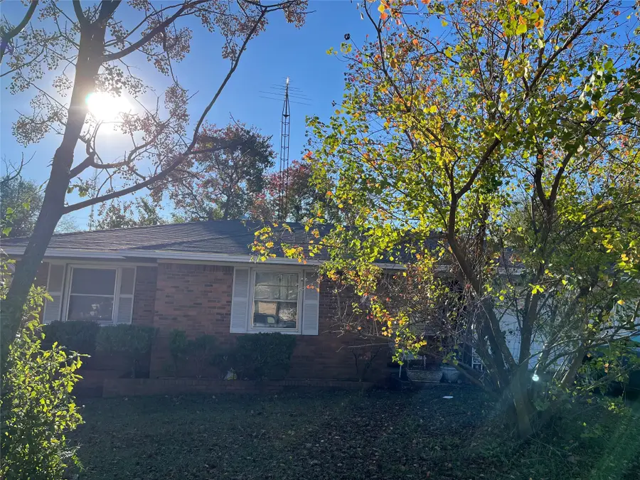 2928 College Circle, Corsicana, TX 75110 - Image #3