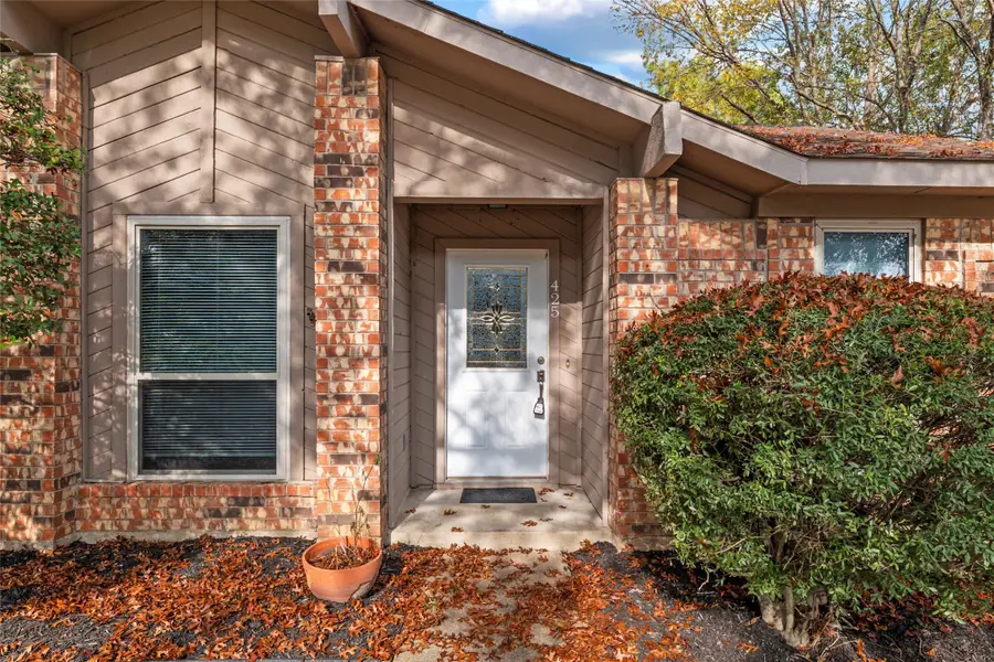 425 Country View Lane, Garland, TX 75043 - Image #3