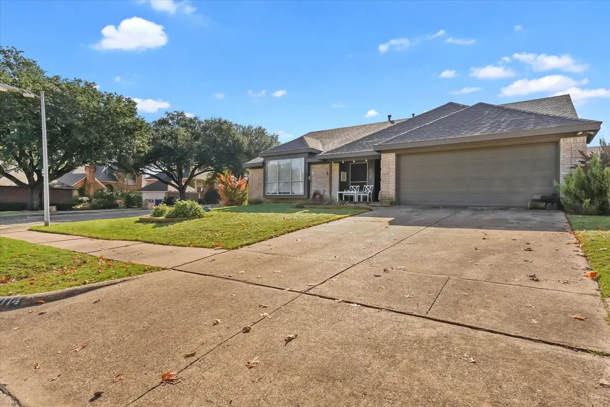 8114 Azzurra Drive, Rowlett, TX 75089 - Image #1