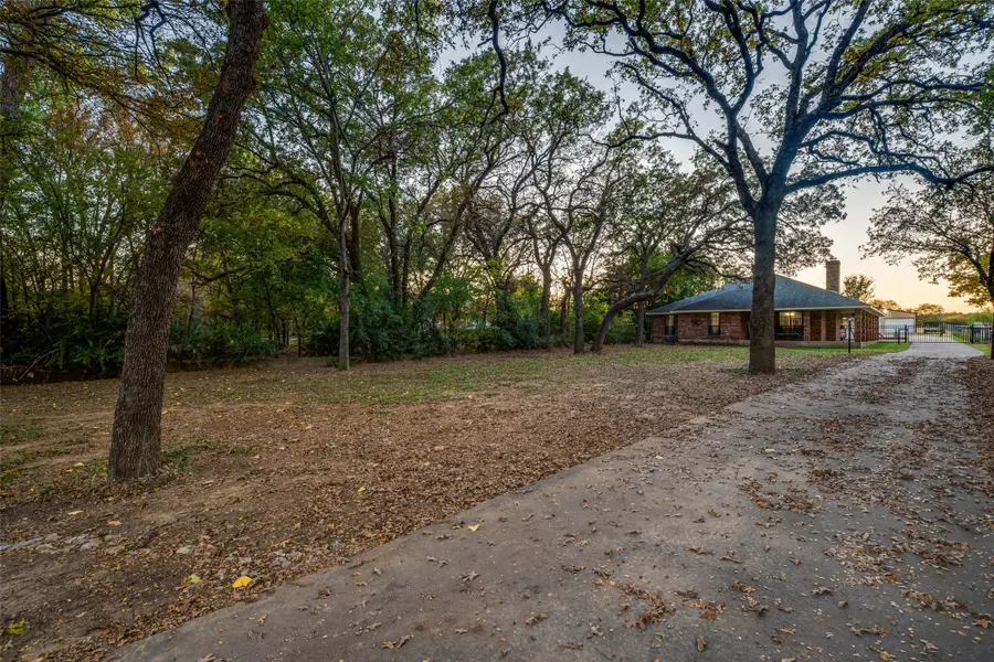 131 Cunningham Road, Denton, TX 76208 - Image #2