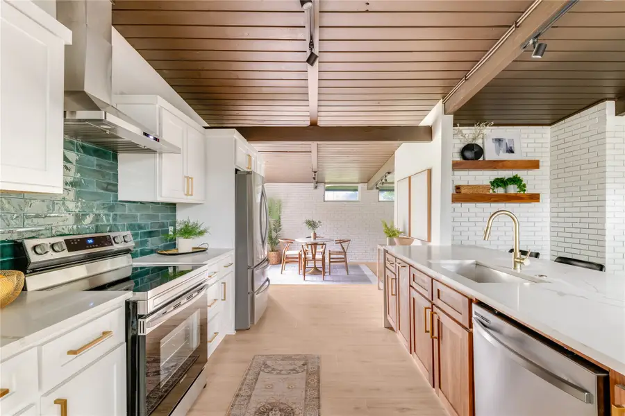 3611 Marsh Lane Place, Dallas, TX 75220 - Image #3