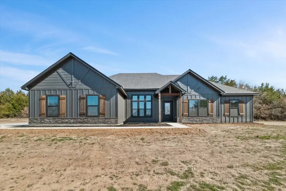 298 Greanead Road, Forestburg, TX 76239 - Image #1