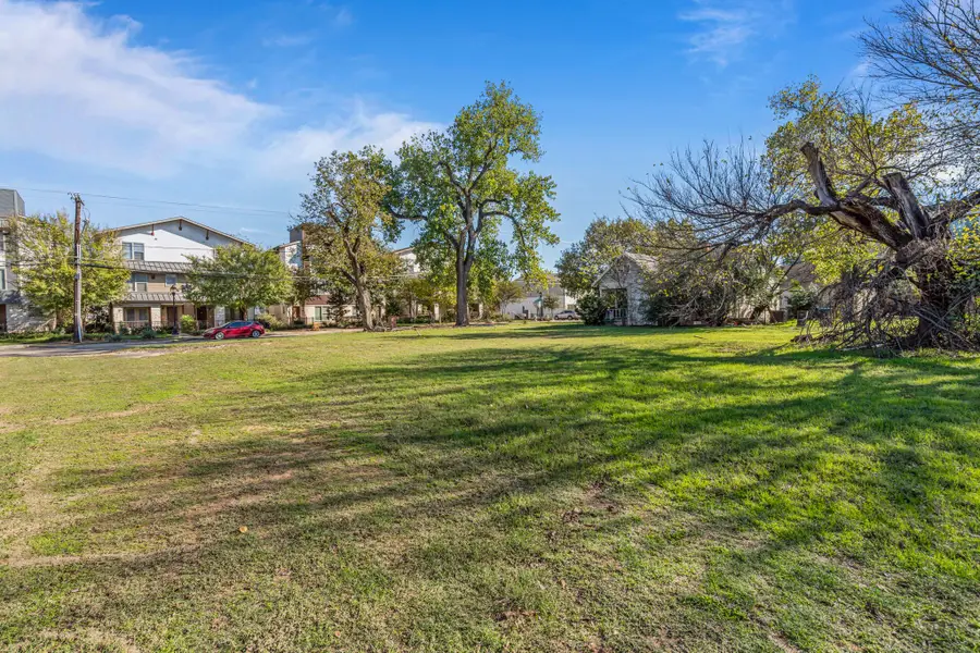 126 Athenia Drive, Fort Worth, TX 76114 - Image #3