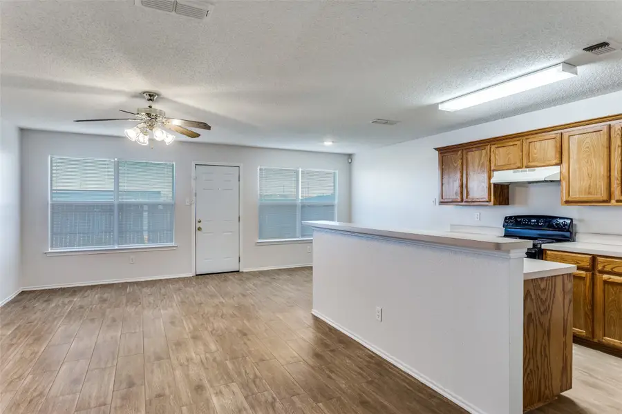 4522 Alamosa Street, Fort Worth, TX 76119 - Image #2