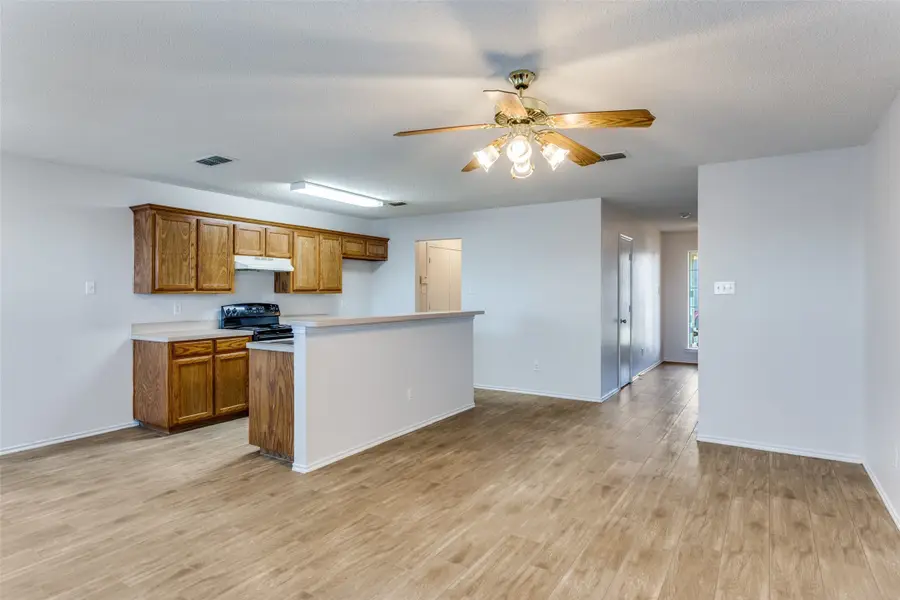 4522 Alamosa Street, Fort Worth, TX 76119 - Image #3