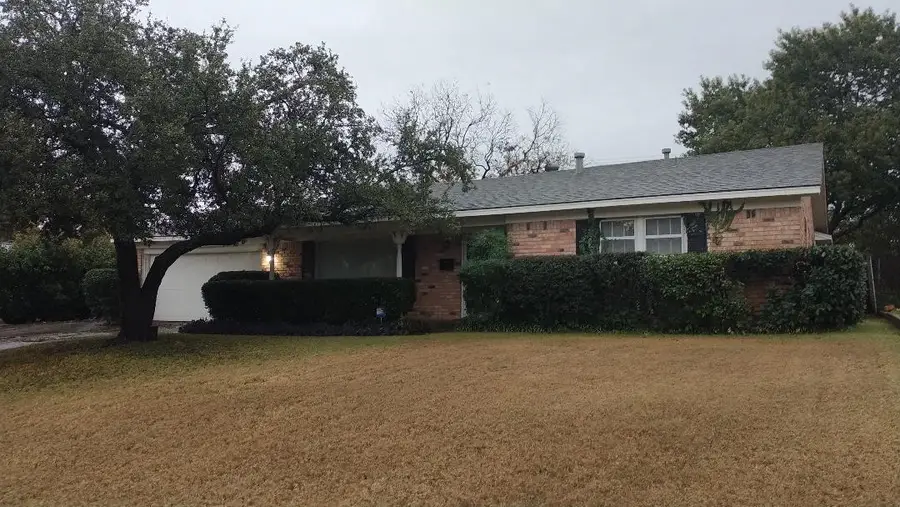 4013 Wedgworth Road S, Fort Worth, TX 76133 - Image #2