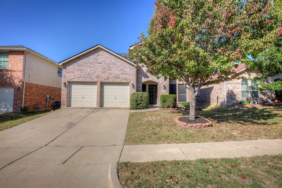 9313 Comanche Ridge Drive, Fort Worth, TX 76131 - Image #1