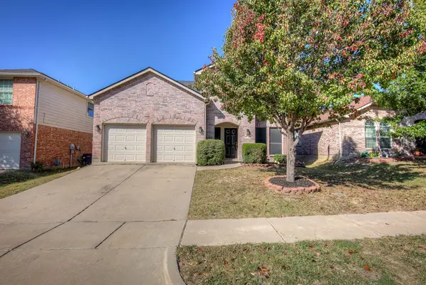 9313 Comanche Ridge Drive, Fort Worth, TX 76131