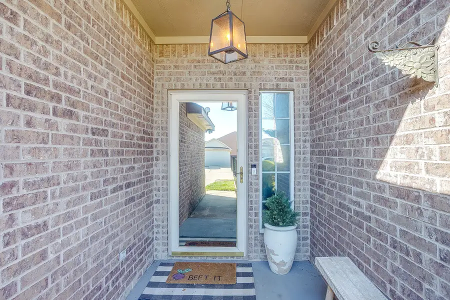 193 Adams Drive, Crowley, TX 76036 - Image #2