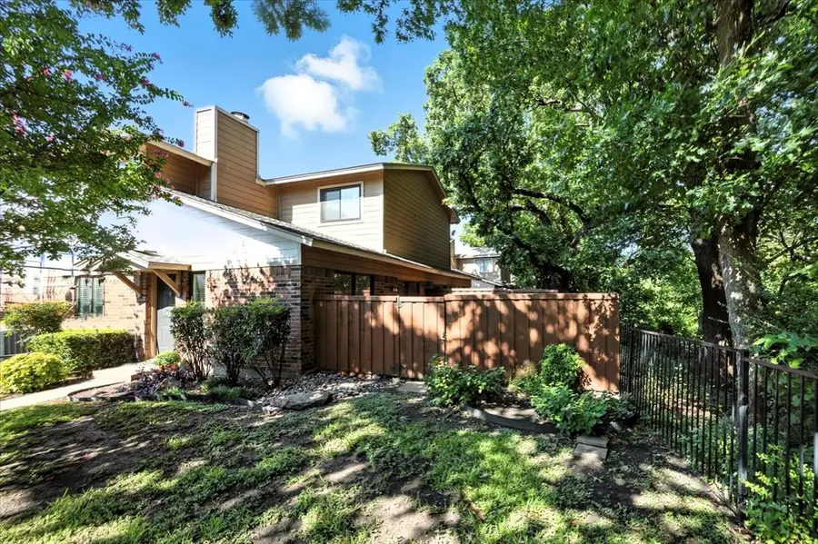 5642 Cedar Creek Drive, Benbrook, TX 76109 - Image #2