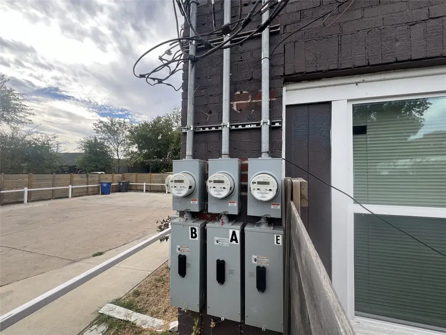 4818 Virginia Avenue, Dallas, TX 75204 - Image #2