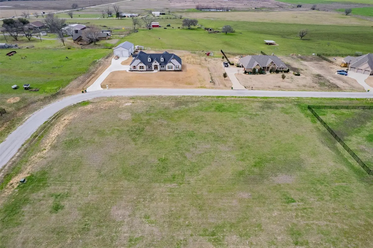 9697 Whispering Creek Terrace, Grandview, TX 76050 - Image #1