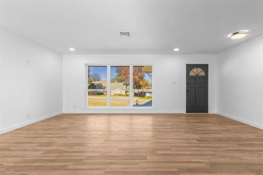 924 Whitestone Lane, Dallas, TX 75232 - Image #3