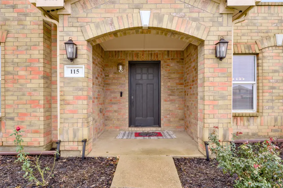 115 Tiger Trail, Cedar Hill, TX 75104 - Image #2
