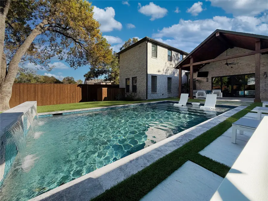 6537 Trammel Drive, Dallas, TX 75214 - Image #2