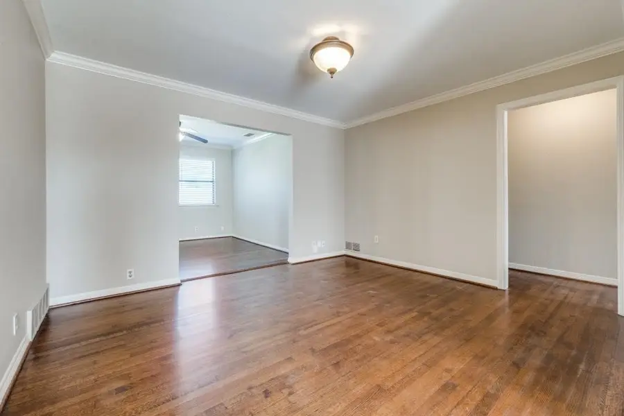 7235 Syracuse Drive, Dallas, TX 75214 - Image #2