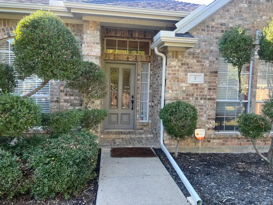 7 Dobree Court, Mansfield, TX 76063 - Image #2