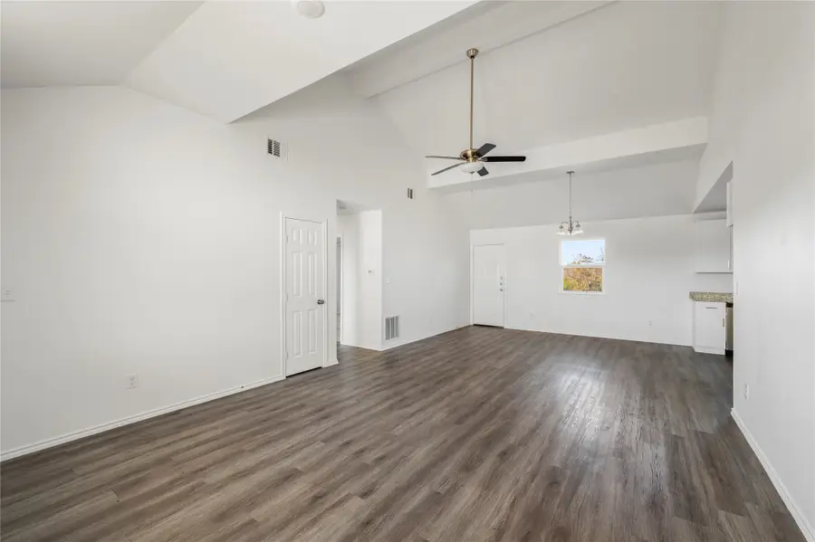 437 Whitney Court, Rio Vista, TX 76093 - Image #2