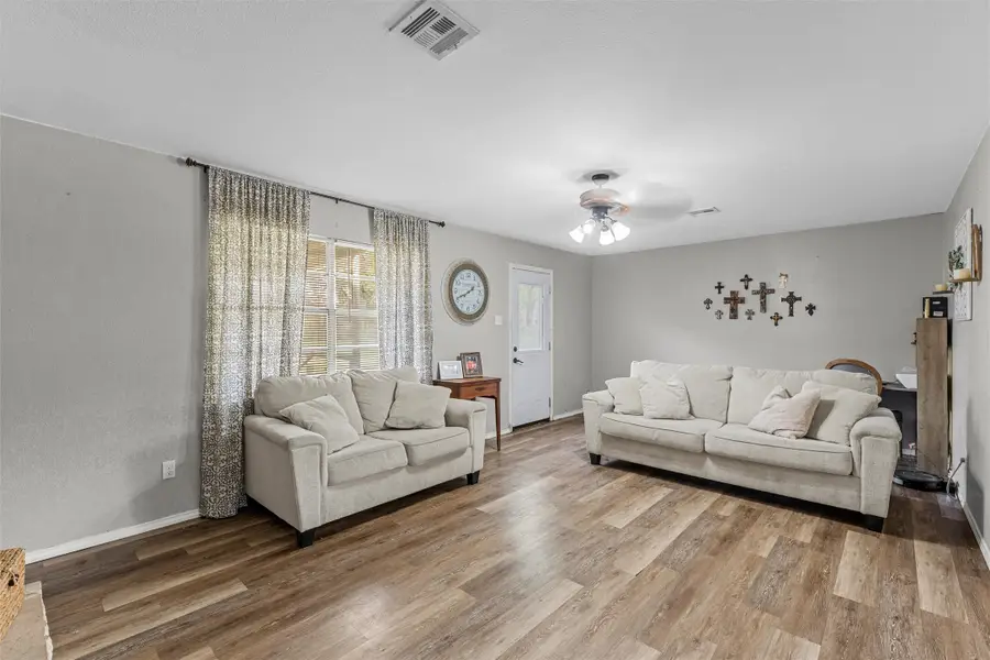 1005 Dayton Drive, Waco, TX 76706 - Image #3