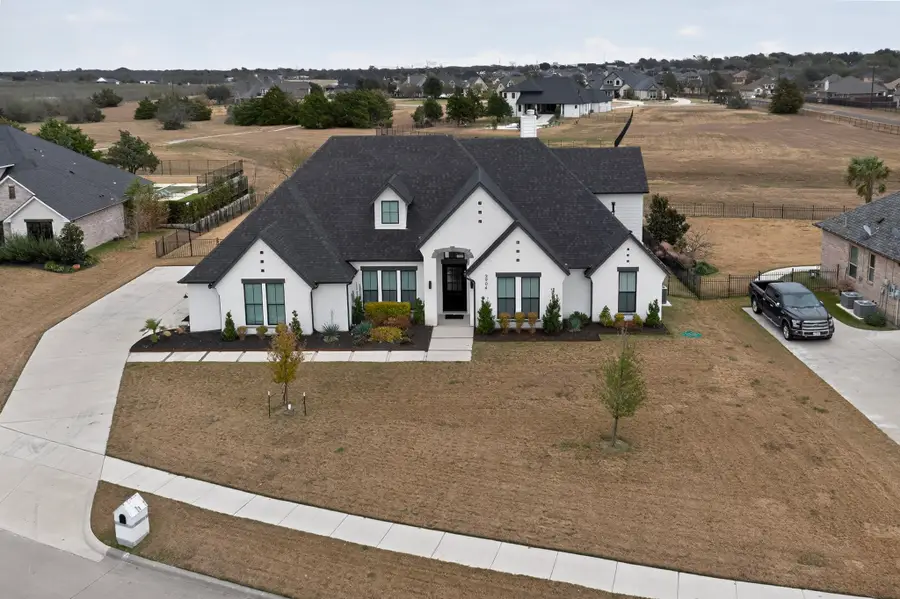 2904 Terrytown Drive, Ennis, TX 75119 - Image #3