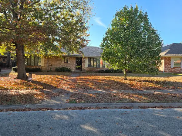 1706 W Shields Drive, Sherman, TX 75092