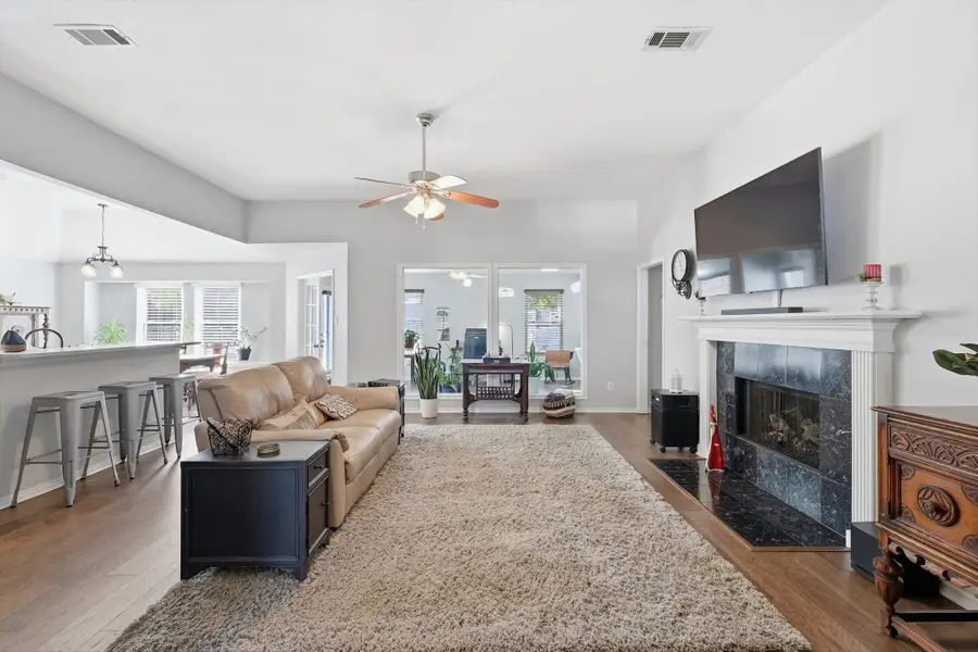 3200 Peakview Drive, Corinth, TX 76210 - Image #2