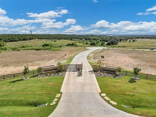5007 Stover Way, Granbury, TX 76049