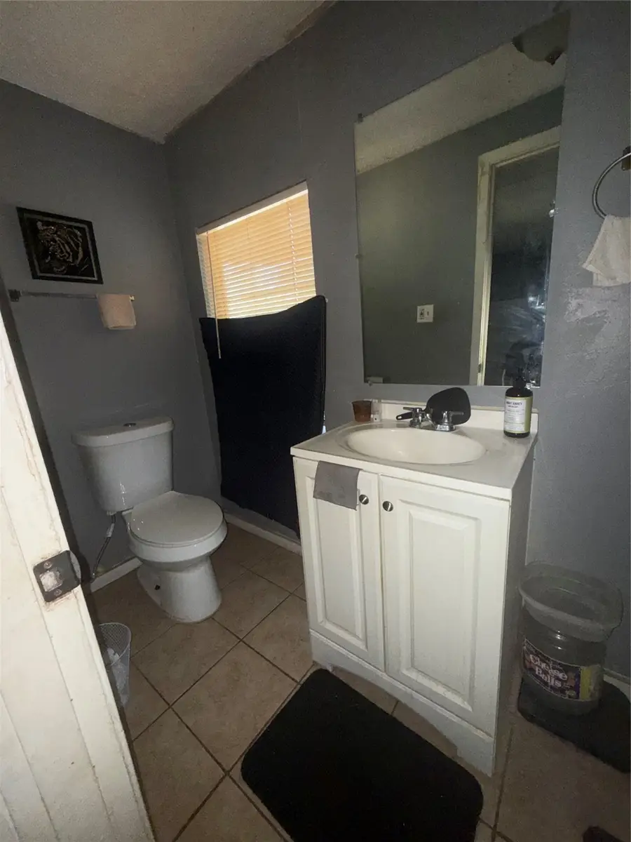 4305 Carmel Avenue, Fort Worth, TX 76119 - Image #2