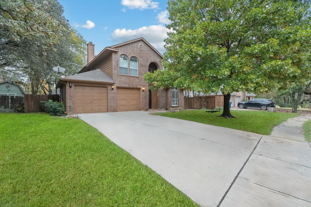 311 Georgian Oak Court, Lake Dallas, TX 75065 - Image #1
