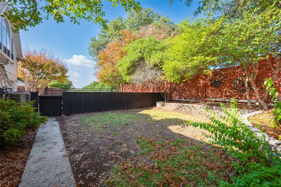 4501 Briar Hollow Drive, Plano, TX 75093 - Image #3