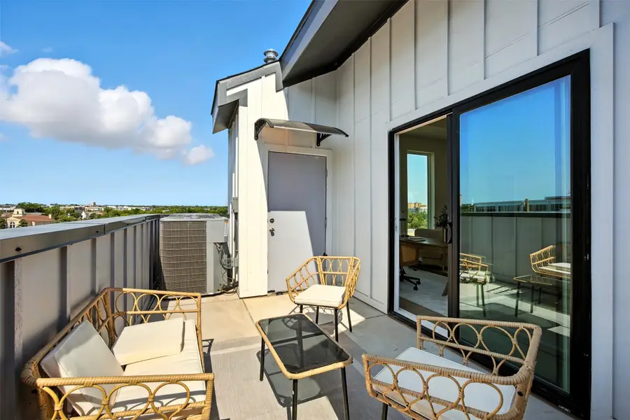 312 N Lancaster Avenue #Bldg 1, Dallas, TX 75203 - Image #3