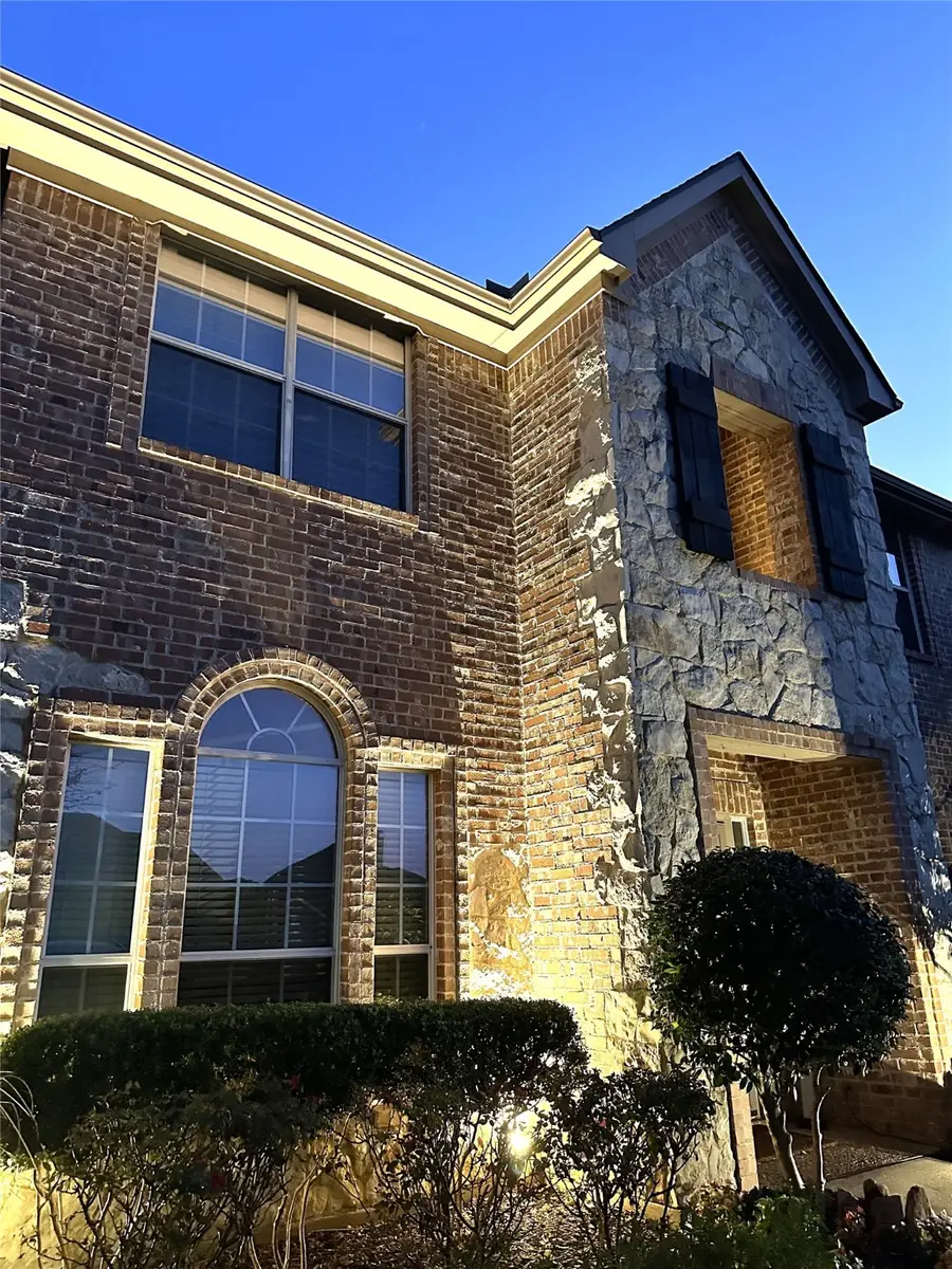 819 Shady Meadow Drive, Highland Village, TX 75077 - Image #3