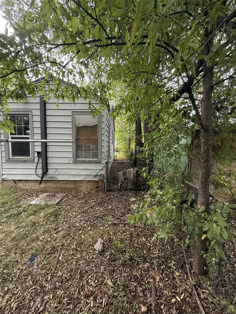 3532 Pioneer Street, Fort Worth, TX 76119 - Image #3