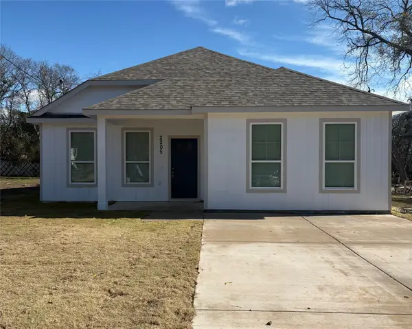 2205 Wellington Street, Greenville, TX 75401