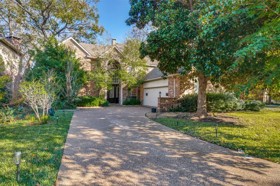 1113 Creekwood Drive, Garland, TX 75044 - Image #2