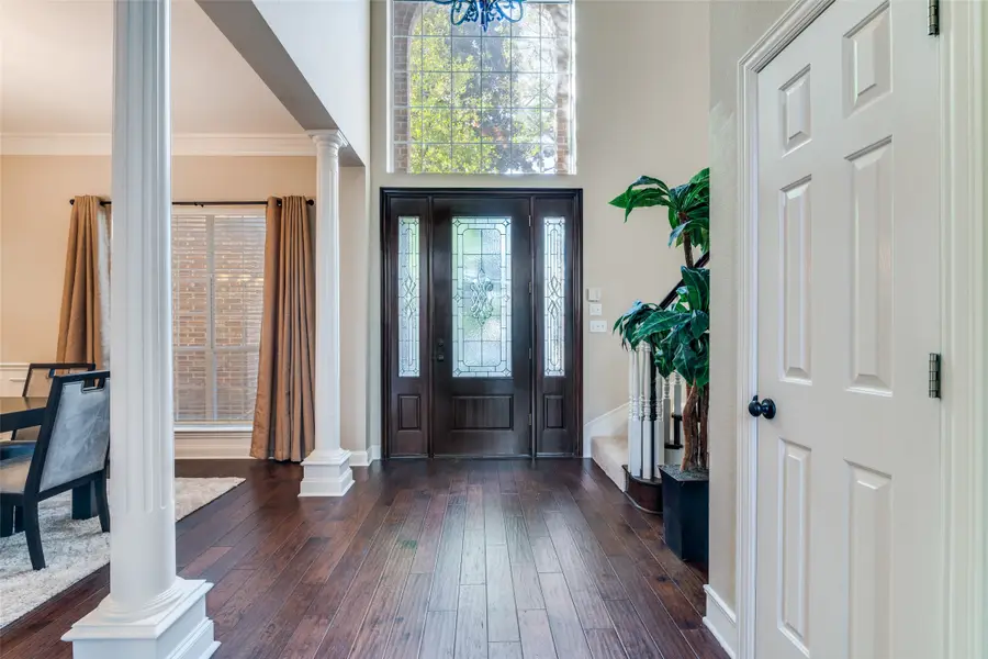 1113 Creekwood Drive, Garland, TX 75044 - Image #3