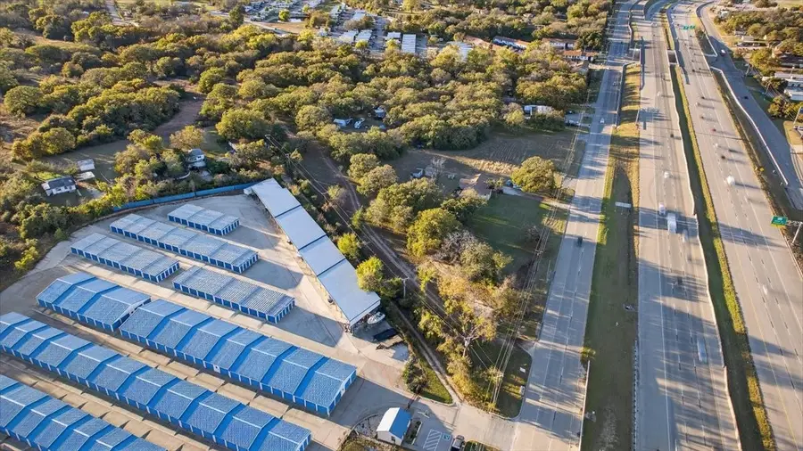 936 Southeast Parkway, Azle, TX 76020 - Image #3