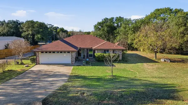 309 De La Cruz Street, Weatherford, TX 76085