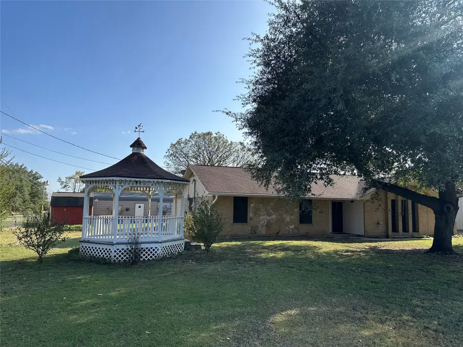 137 Oakview Circle, Waco, TX 76705 - Image #2