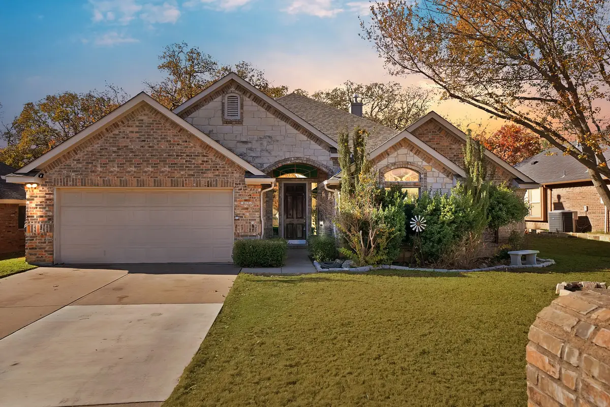 305 Charlie Way, Weatherford, TX 76087 - Image #1