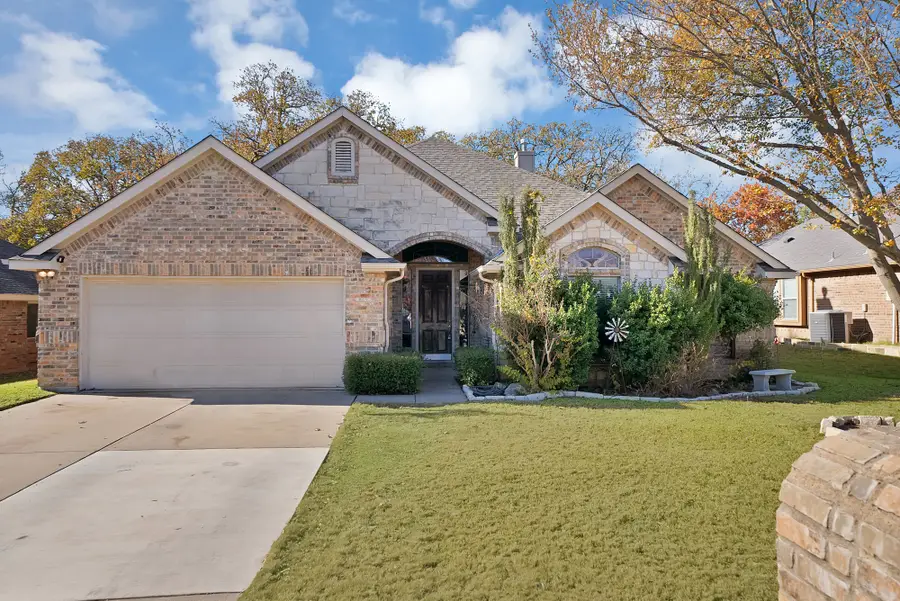 305 Charlie Way, Weatherford, TX 76087 - Image #2