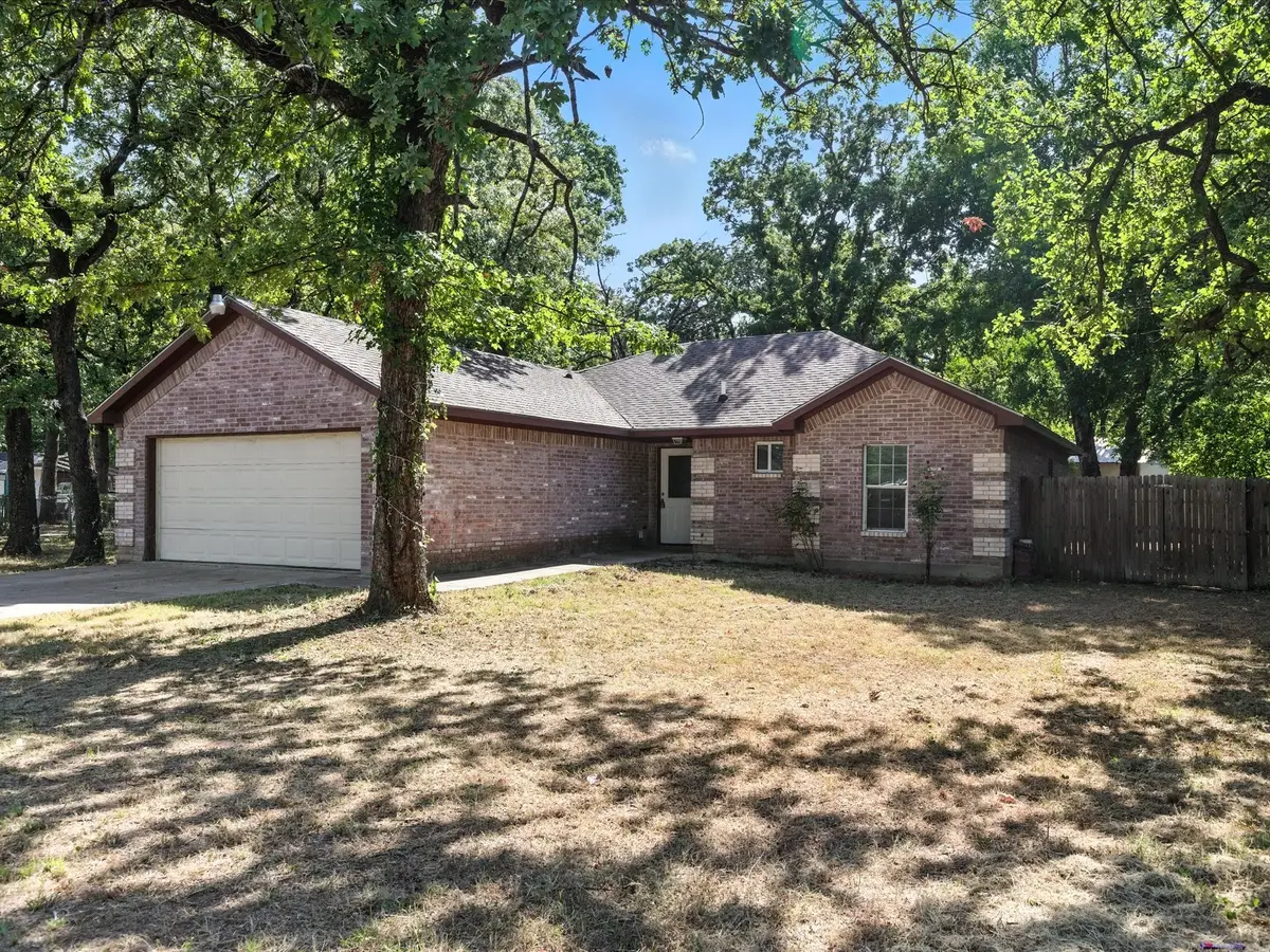 5720 Frisco Avenue, Forest Hill, TX 76119 - Image #1