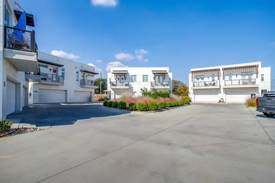 109 Crossroads Circle, Westworth Village, TX 76114 - Image #3