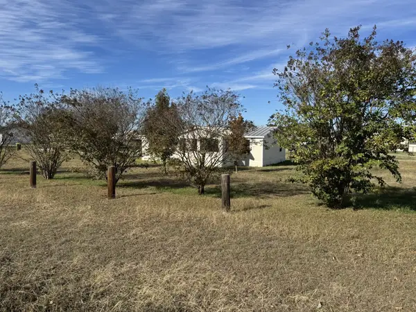 9160 Breezy Road, Krum, TX 76249