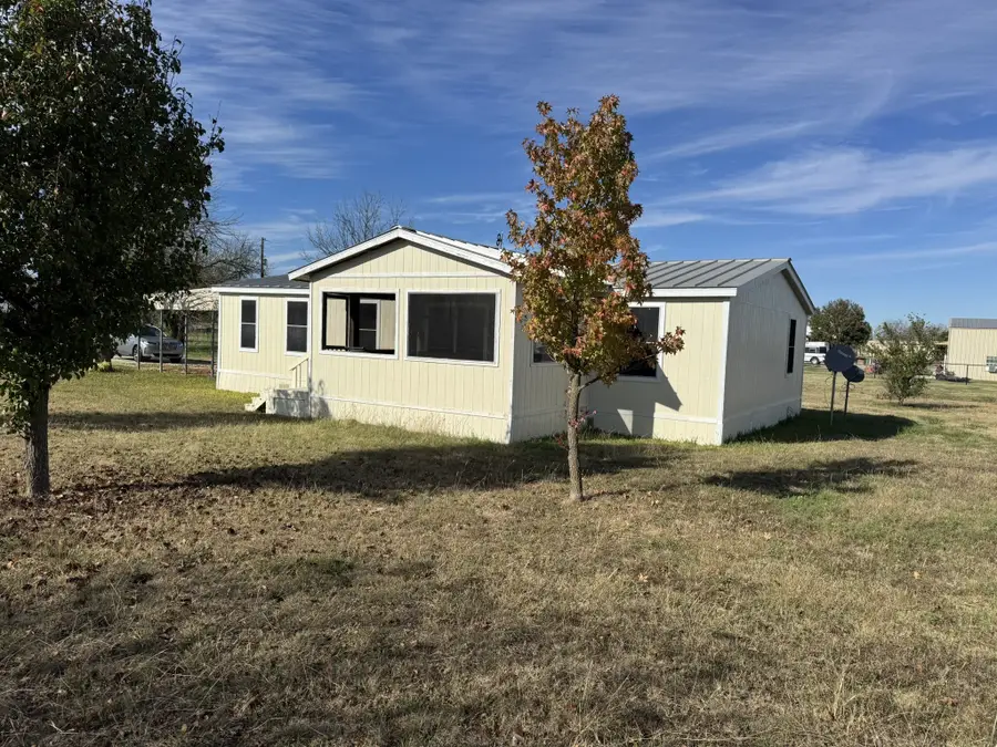 9160 Breezy Road, Krum, TX 76249 - Image #3