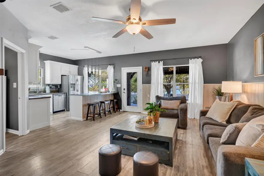 560 Jay Street, Shady Shores, TX 76208 - Image #3